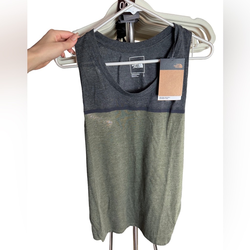 NWT The North Face Grey and Green Active Tank